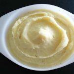 Ako urobiť zemiakovú kašu bez hrudiek: hlavná chyba s teplotou mlieka a masla ako-urobit-zemiakovu-kasu-bez-hrudiek-hlavna-chyba-s-teplotou.jpg